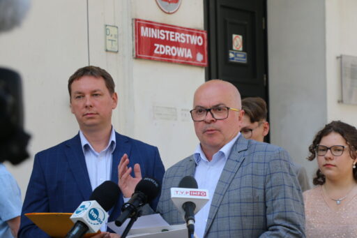 Poseł Tomasz Zimoch z&nbsp;interwencją poselską w&nbsp;Ministerstwie Zdrowia