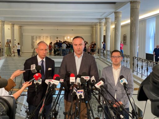 Trzecia Droga: “Nie” dla wyprzedaży spółek państwowych przez PiS!