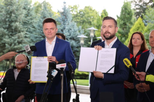 Liderzy Trzeciej Drogi podpisali umowę koalicyjną i&nbsp;złożyli ją do&nbsp;PKW
