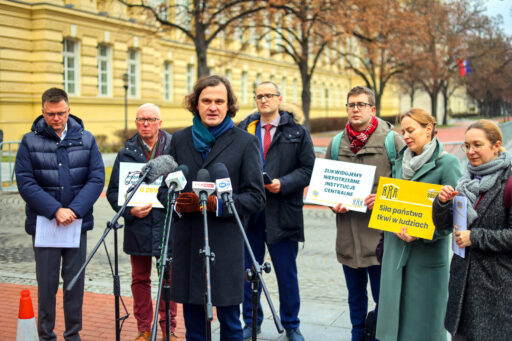 Pracuję w&nbsp;służbie publicznej