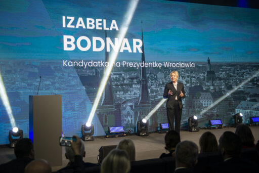 „Mądra, odpowiedzialna i otwarta polityka lub niejasne interesy!” We Wrocławiu odbyła się konwencja kandydatki Polski 2050 na&nbsp;prezydentkę miasta Izabeli Bodar.