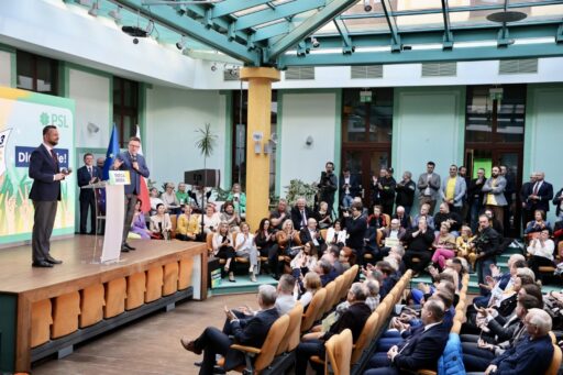 Polska 2050 Szymona Hołowni w&nbsp;przedostatni dzień kampanii wyborczej – Konwencja w&nbsp;województwie świętokrzyskim