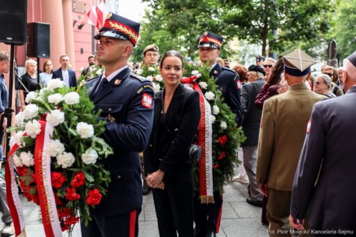 Obchody 81. rocznicy Powstania Warszawskiego z udziałem Polski 2050
