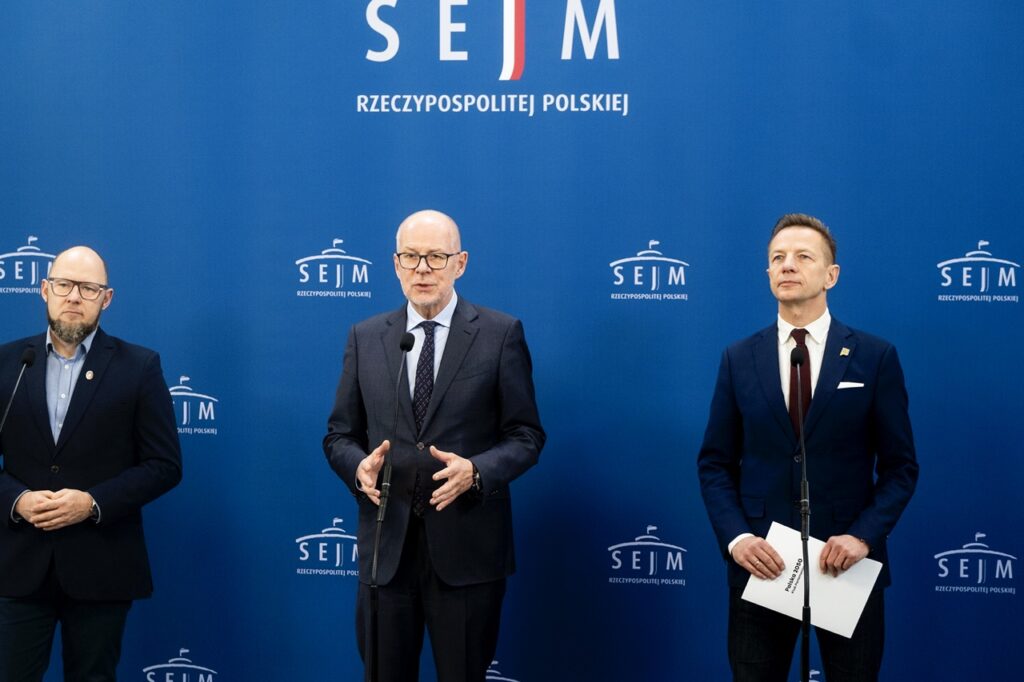 Pełna jawność umów w administracji publicznej – poprawka Polski 2050 w Senacie