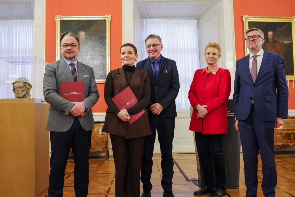 Historyczny sukces Polski. Zagrabione obiekty kultury wracają do kraju