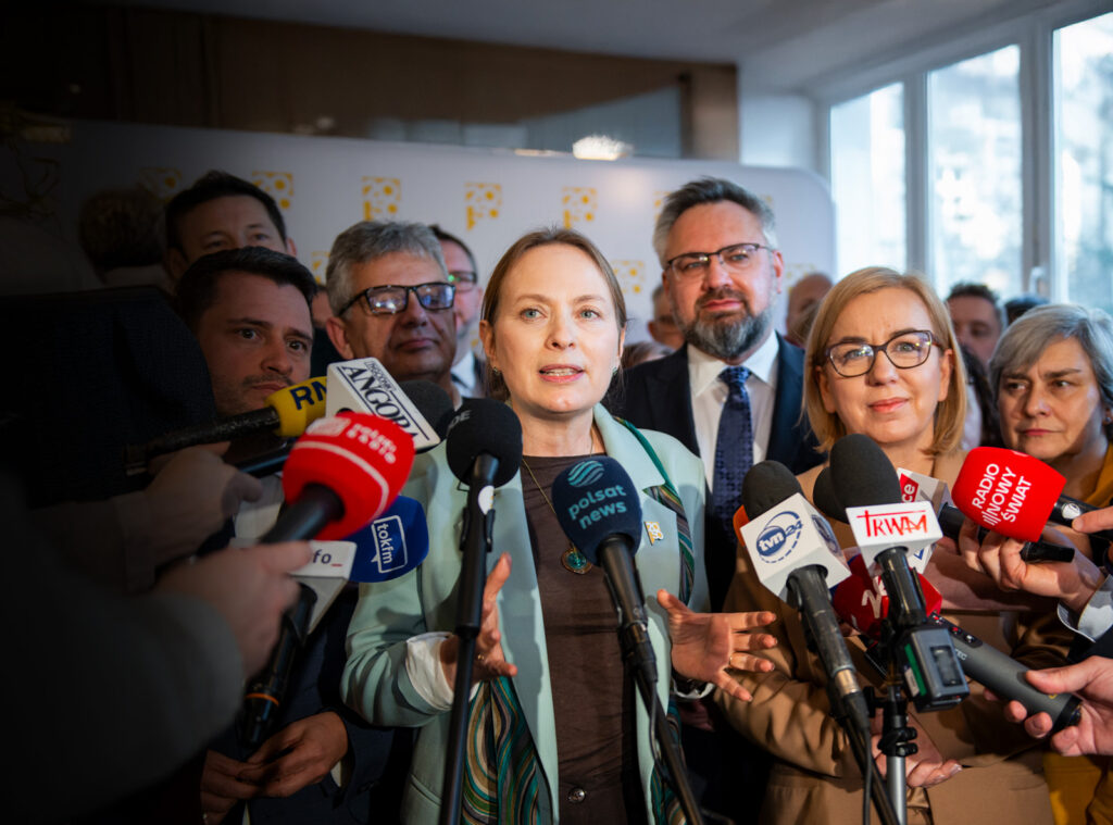 Interfejs Bizzo Casino pokazujący gry i opcje bonusowe