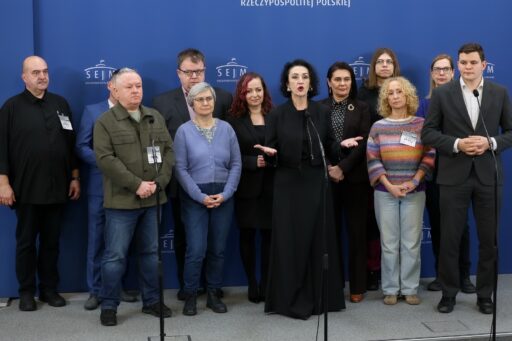 Ustawa antypolexitowa wciąż czeka. Polska 2050 i obywatele apelują o działanie