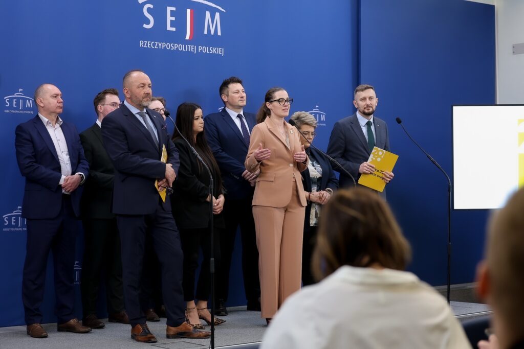 ZUS od pierwszego dnia. Polska 2050 chce zmian dla kobiet w ciąży